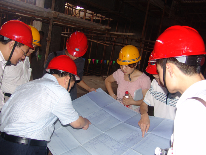 百乐门娱乐
与百乐门娱乐
基建处进行仙林工科实验大楼建设对接