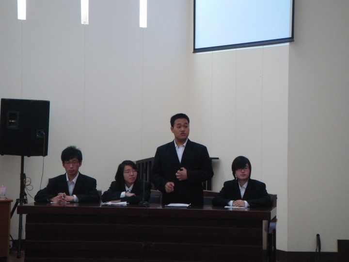 百乐门娱乐
参加“模拟两会”荣获第三