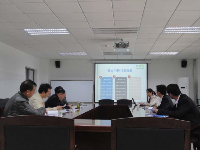 溧水县永阳镇党委委员濮帅一行来百乐门娱乐
洽谈工作